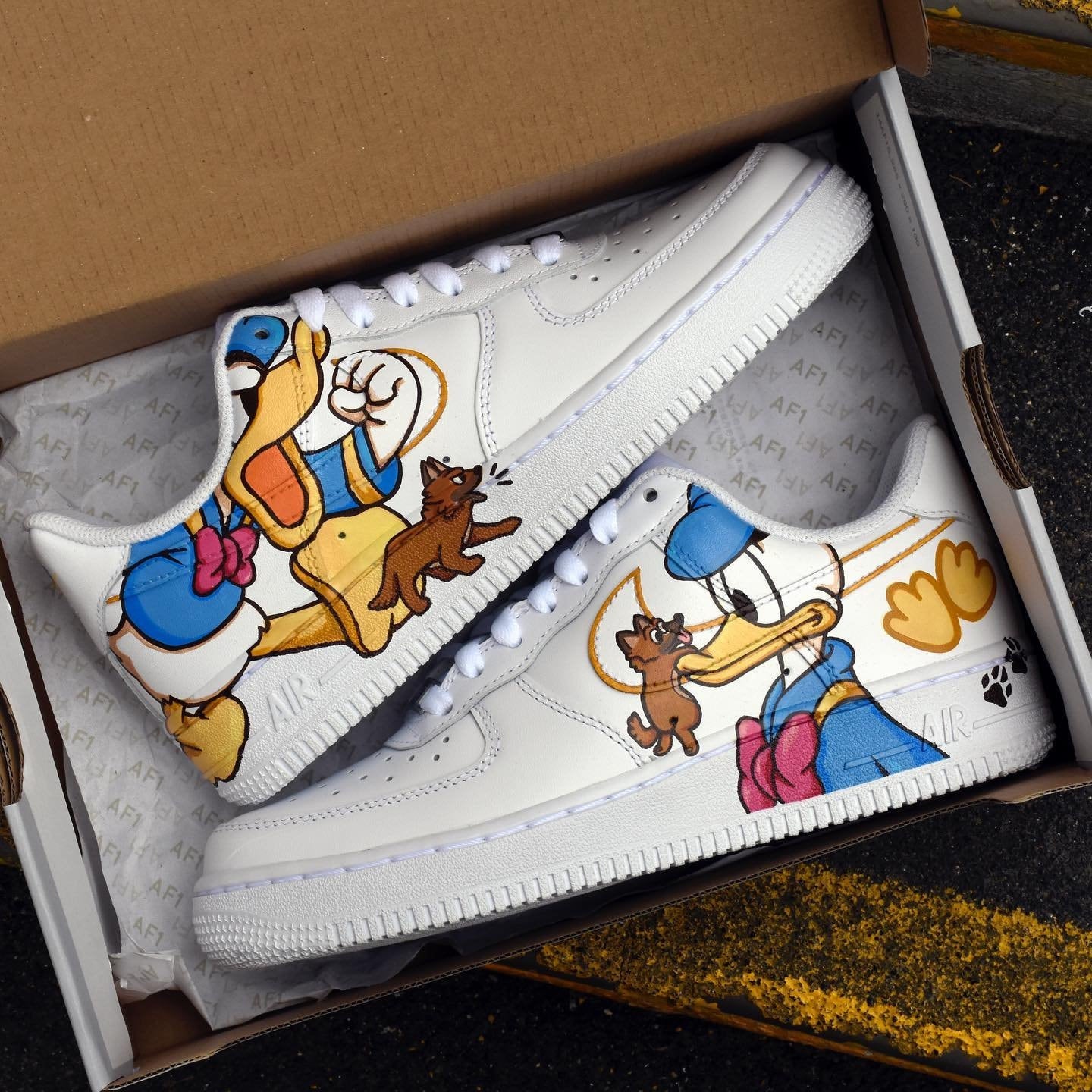 Hand Painted Donald Duck Air Force 1 Sneakers: Custom Cartoon Shoes AF1 white personalized gift design shoes wedding fashion trainers | RO49
