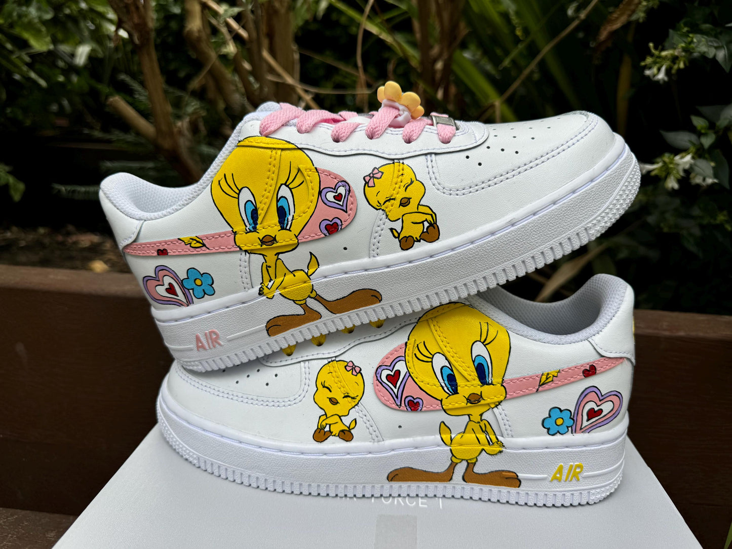 Hand Painted Air Force 1 Sneakers: Tweety Bird Cartoon Shoes AF1 white personalized gift design wedding fashion trainers anime shoes | VL91