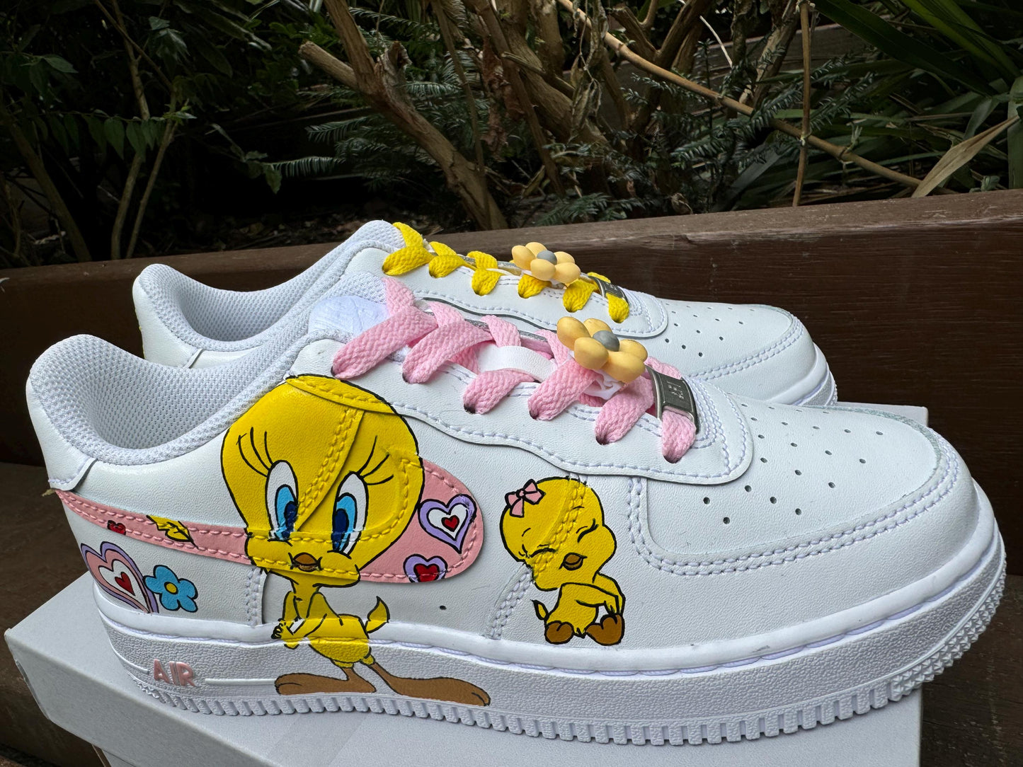 Hand Painted Air Force 1 Sneakers: Tweety Bird Cartoon Shoes AF1 white personalized gift design wedding fashion trainers anime shoes | VL91